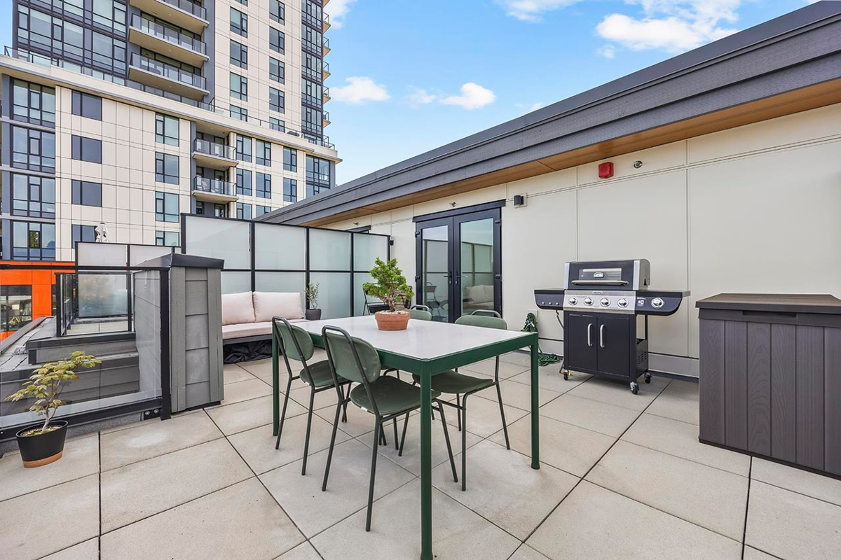 Outdoor Deck Photo of 3956 Dumfries Street, Vancouver, BC