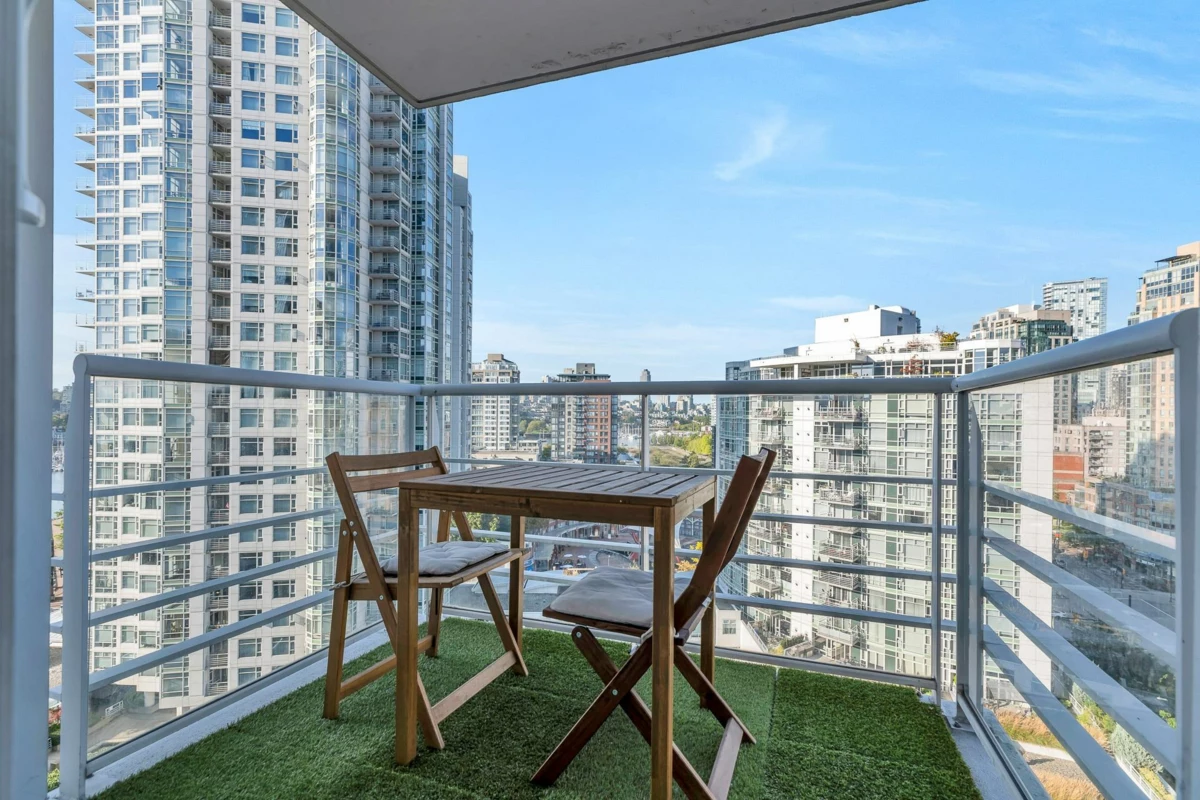 Basement Recreation Room Photo of 1608 198 Aquarius Mews, Vancouver, BC