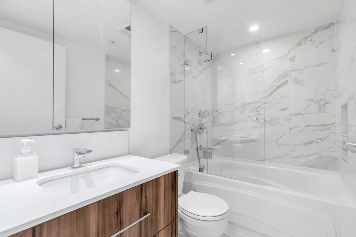 Entry Foyer Photo of 1608 198 Aquarius Mews, Vancouver, BC