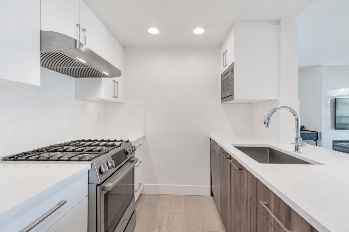 Guest Bathroom Photo of 1608 198 Aquarius Mews, Vancouver, BC