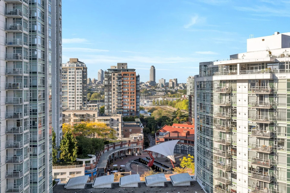 Mudroom Photo of 1608 198 Aquarius Mews, Vancouver, BC