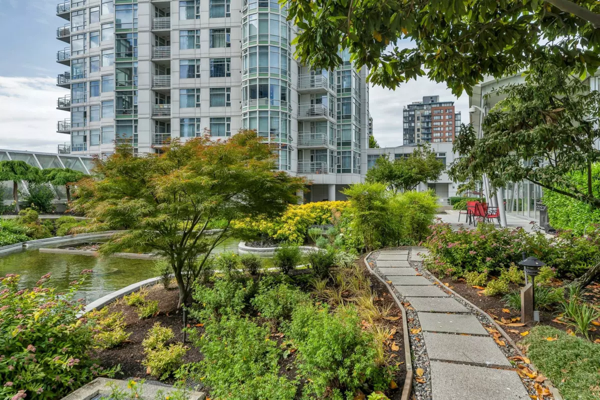 Outdoor Kitchen Photo of 1608 198 Aquarius Mews, Vancouver, BC