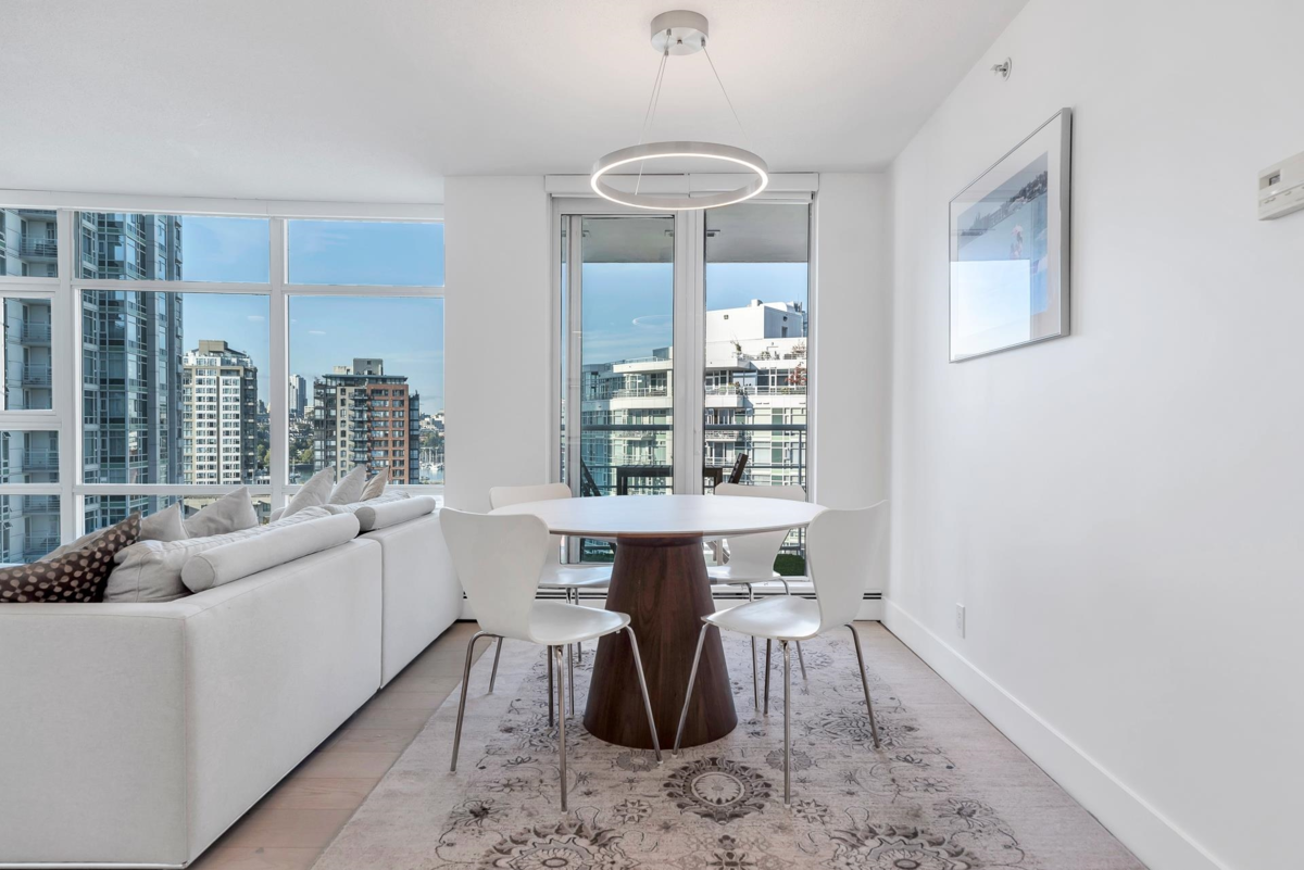 Primary Bathroom Photo of 1608 198 Aquarius Mews, Vancouver, BC