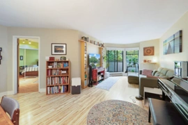 210 2222 Prince Edward Street, Vancouver, BC