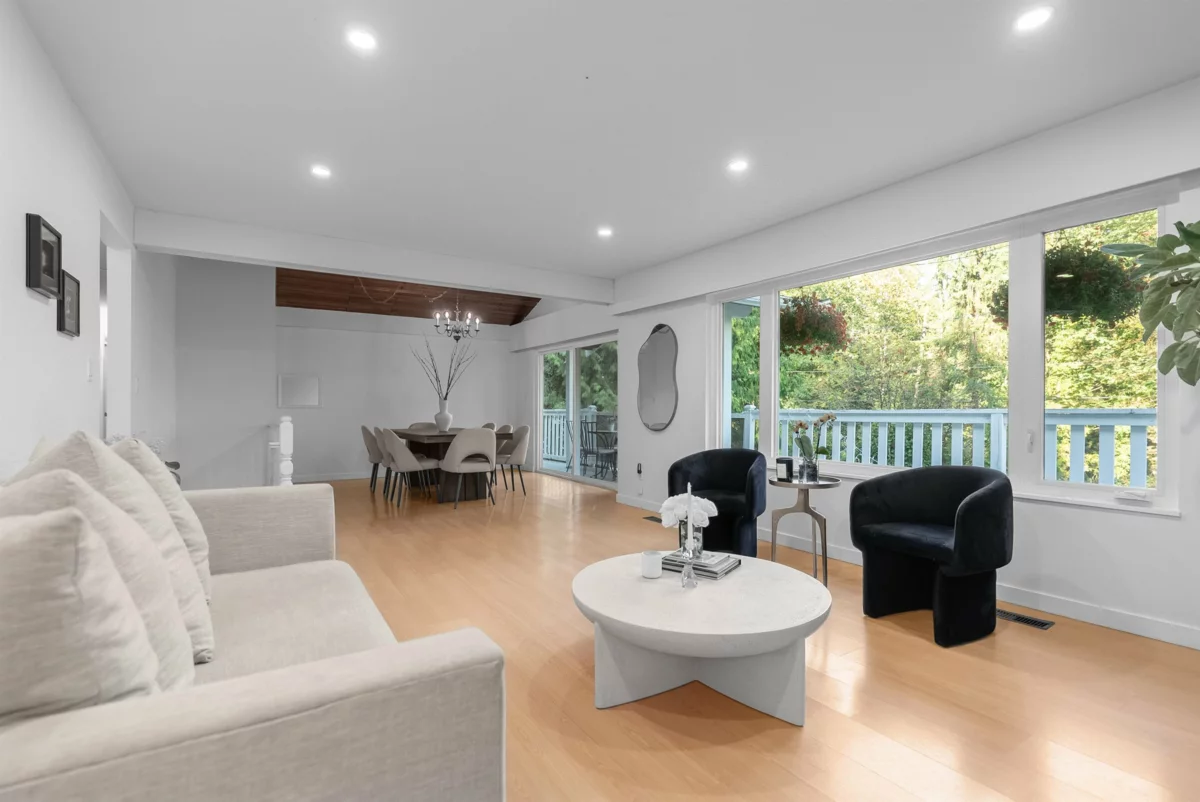 Dining Area Photo of 1835 Arborlynn Drive, North Vancouver, BC