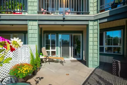 213 9098 Halston Court, Burnaby, BC, Burnaby — Apartment/Condo for sale