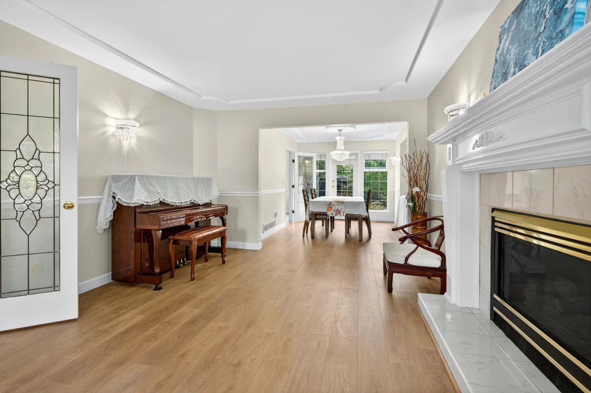 Family Room Photo of 5663 186a Street, Surrey, BC