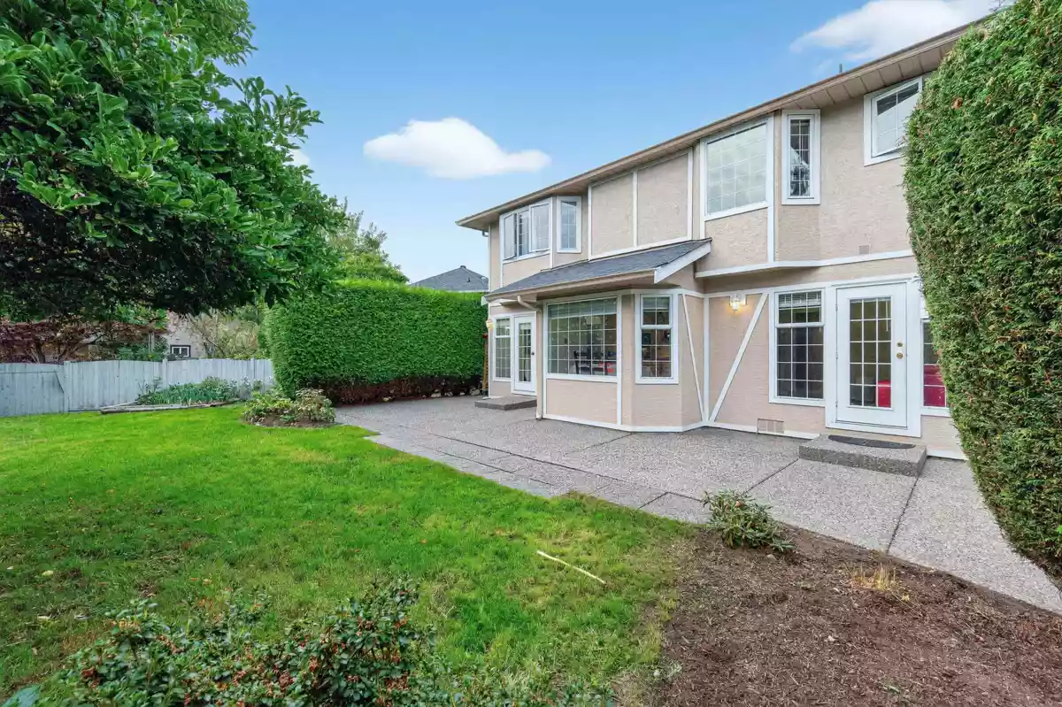 Neighborhood Park Photo Near 5663 186a Street, Surrey, BC