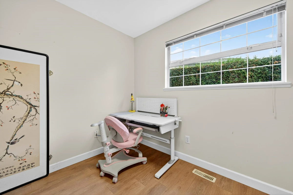 Office / Den Photo of 5663 186a Street, Surrey, BC