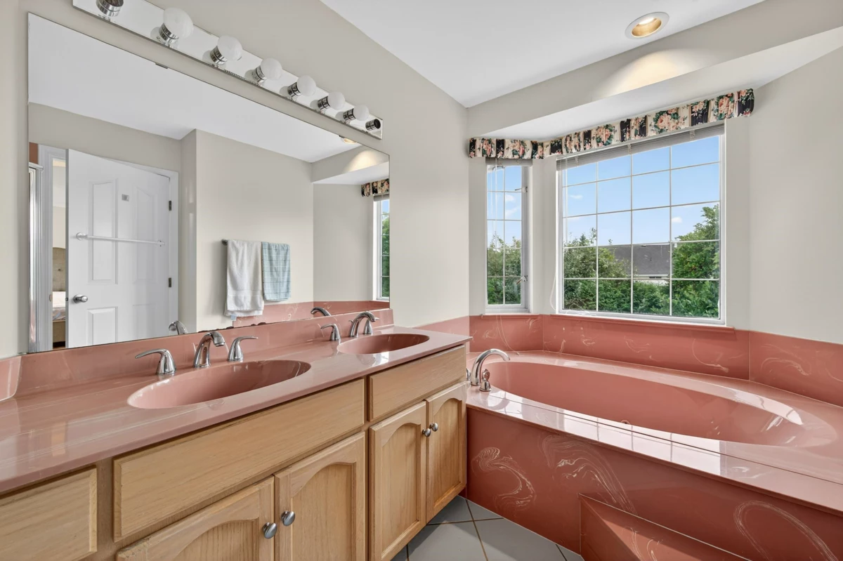 Outdoor Patio Photo of 5663 186a Street, Surrey, BC