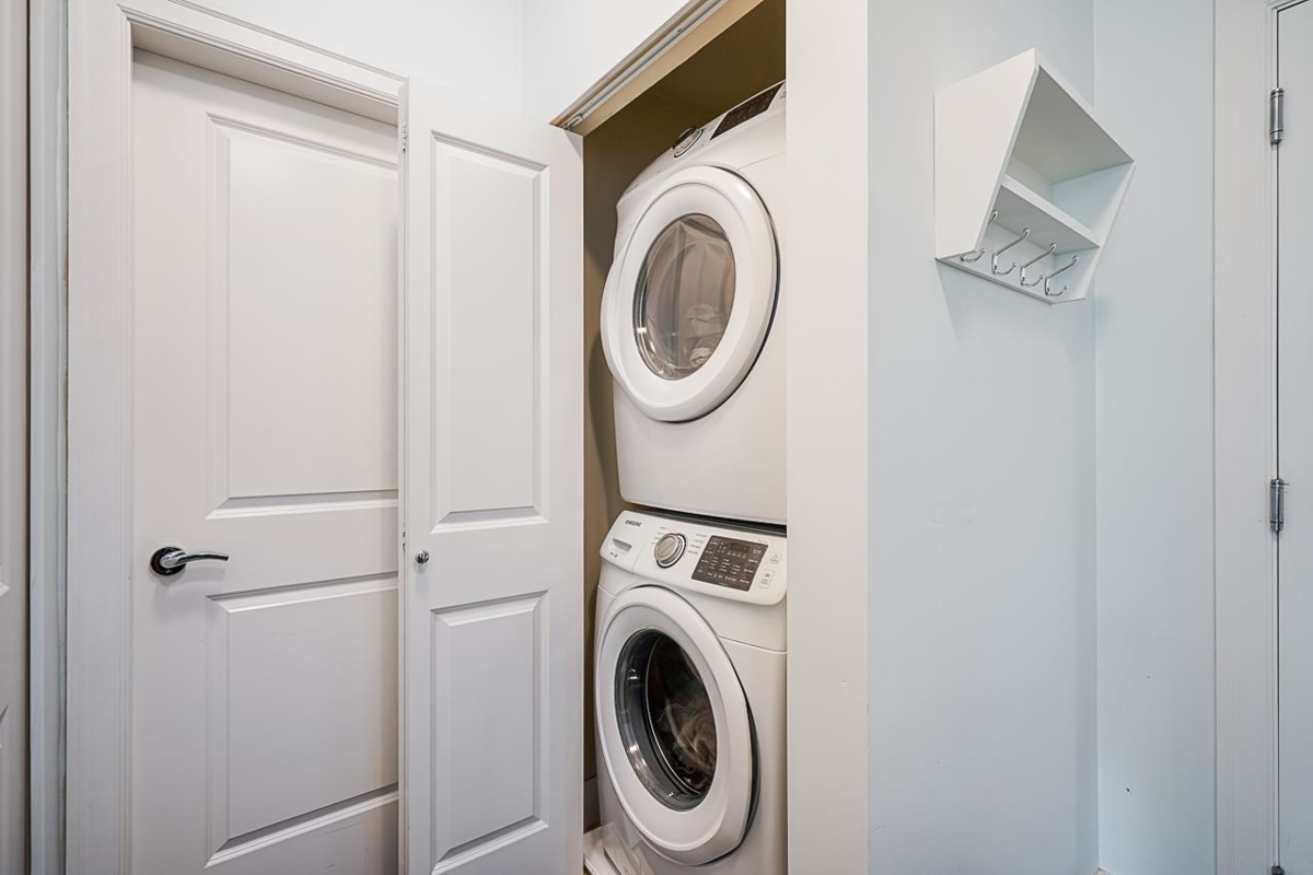 Entry Foyer Photo of 316 6480 195a Street, Surrey, BC