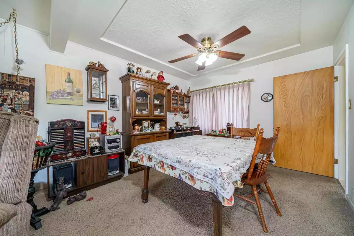 Breakfast Nook Photo of 4277 Castlewood Crescent, Burnaby, BC