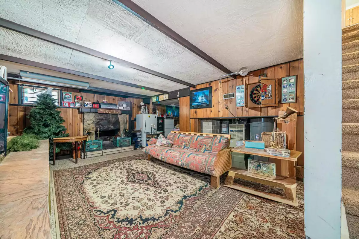 Guest Bathroom Photo of 4277 Castlewood Crescent, Burnaby, BC