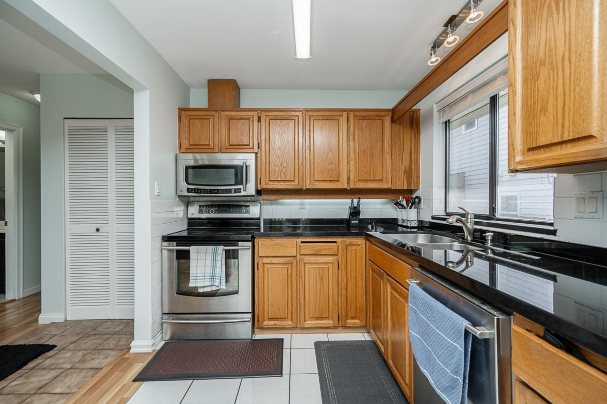 Bedroom 4 Photo of 6094 Walker Avenue, Burnaby, BC