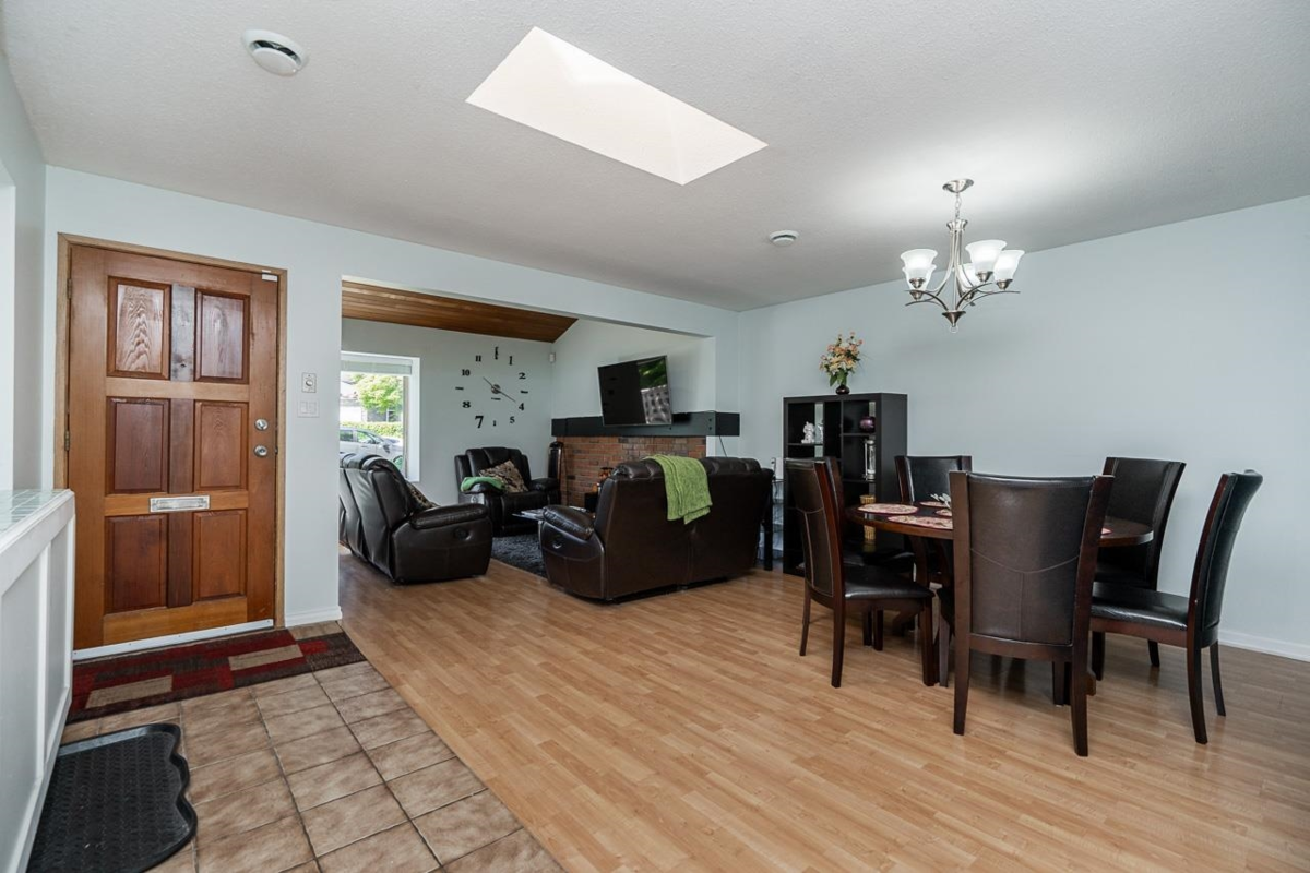 Dining Area Photo of 6094 Walker Avenue, Burnaby, BC