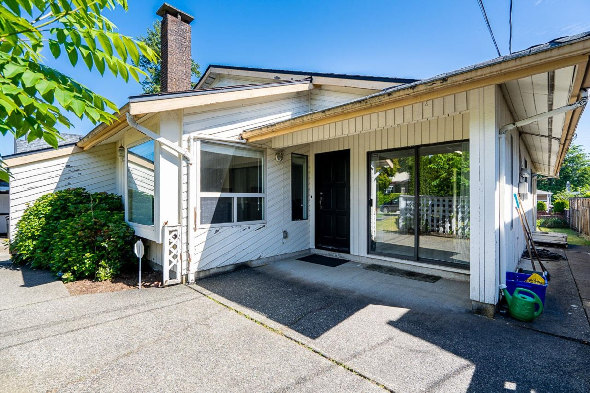 Family Room Photo of 6094 Walker Avenue, Burnaby, BC