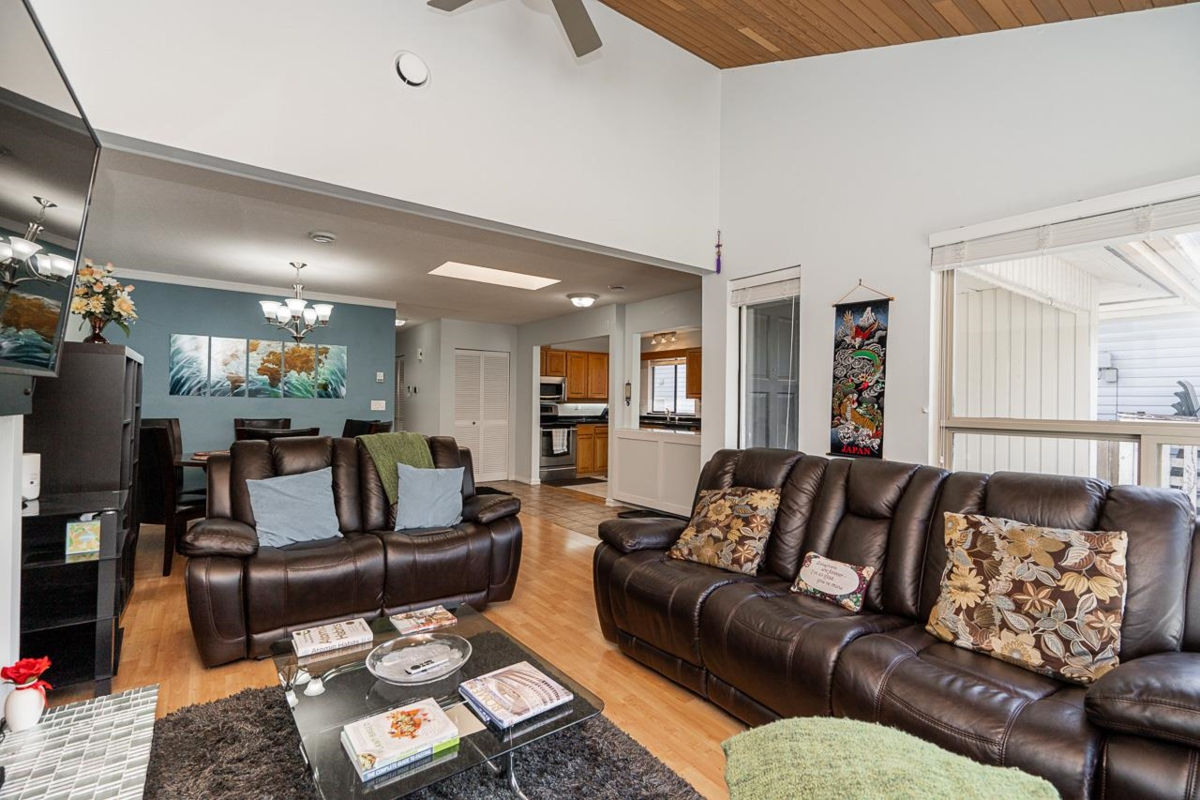 Primary Bedroom Photo of 6094 Walker Avenue, Burnaby, BC