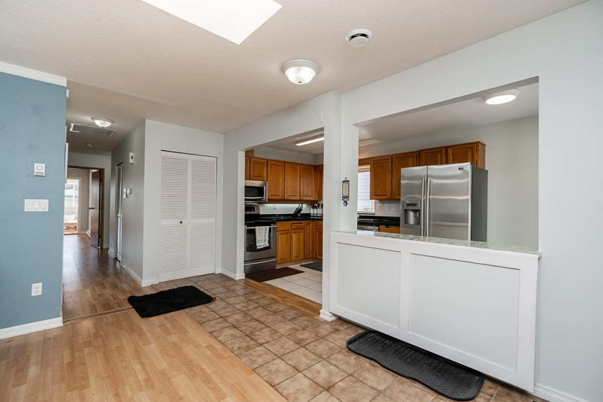 Walk-In Closet Photo of 6094 Walker Avenue, Burnaby, BC