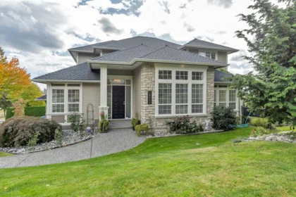 16948 Friesian Drive, Surrey, BC, Surrey — Single Family Residence for sale
