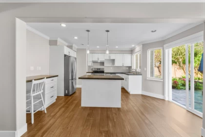 Kitchen Island Photo of 115 22515 116 Avenue, Maple Ridge, BC