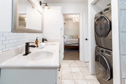 Primary Bathroom Photo of 26651 Cunningham Avenue, Maple Ridge, BC