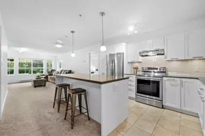 126 19677 Meadow Gardens Way, Pitt Meadows, BC, Pitt Meadows — Apartment/Condo for sale