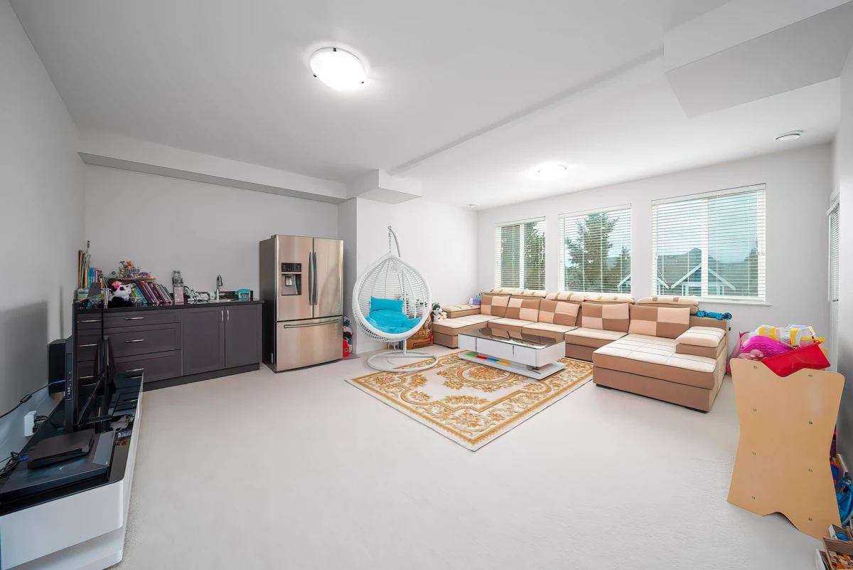 Front Yard Photo of 3486 Bishop Place, Coquitlam, BC