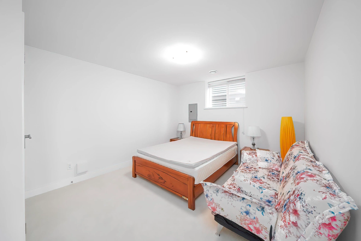 Garden / Landscaping Photo of 3486 Bishop Place, Coquitlam, BC