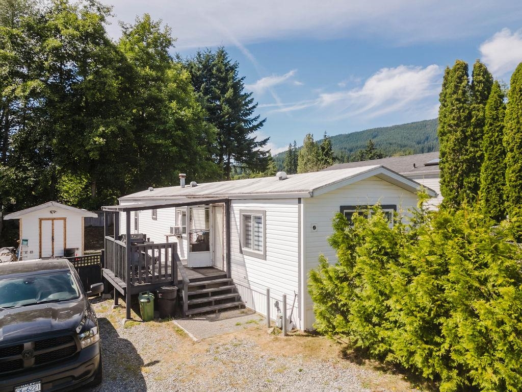 Exterior Rear Photo of 69 1413 Sunshine Coast Highway, Gibsons, BC