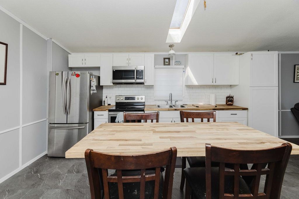 Kitchen Photo of 69 1413 Sunshine Coast Highway, Gibsons, BC