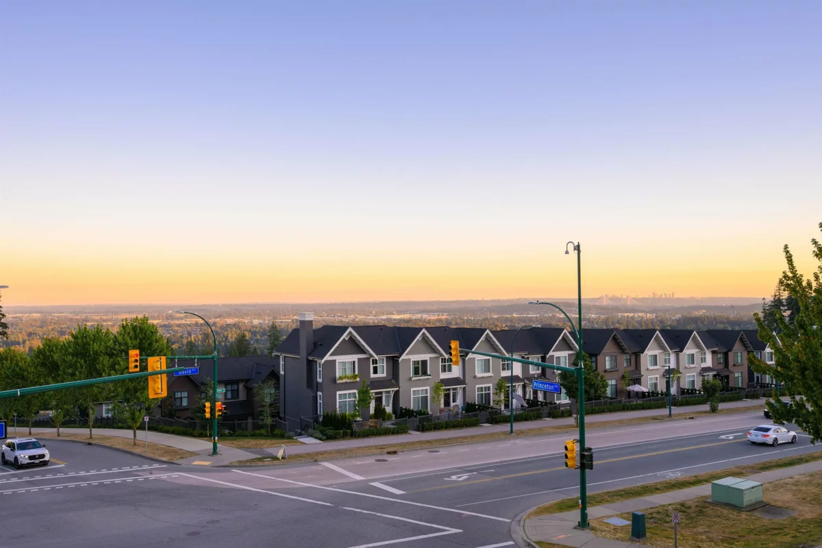 Breakfast Nook Photo of 7 3535 Princeton Avenue, Coquitlam, BC