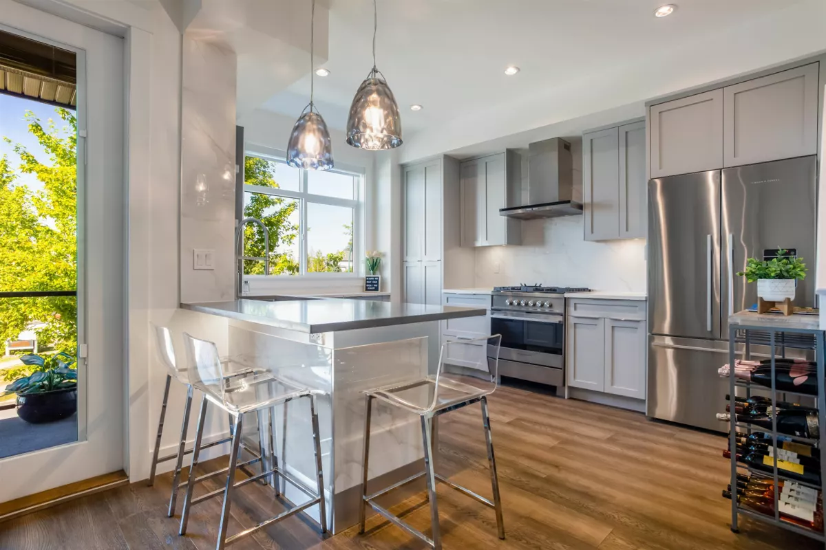 Primary Bathroom Photo of 7 3535 Princeton Avenue, Coquitlam, BC