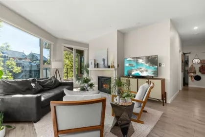 301 1150 Quayside Drive, New Westminster, BC, New Westminster — Apartment/Condo for sale