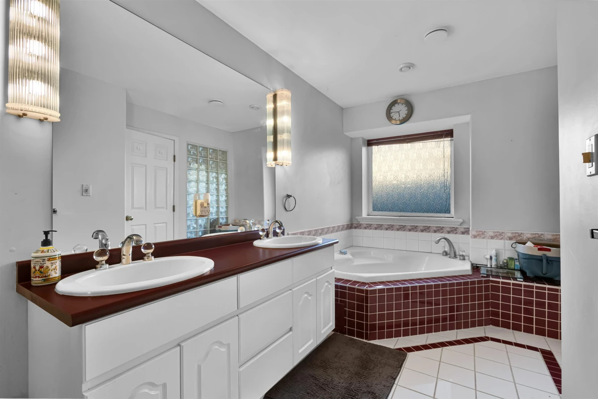 Loft / Bonus Room Photo of 7880 154 Street, Surrey, BC