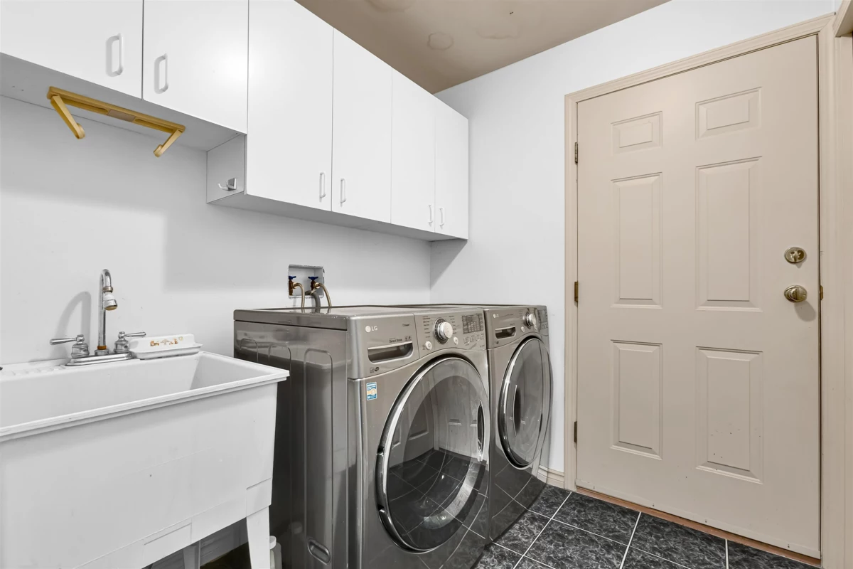 Outdoor Deck Photo of 7880 154 Street, Surrey, BC