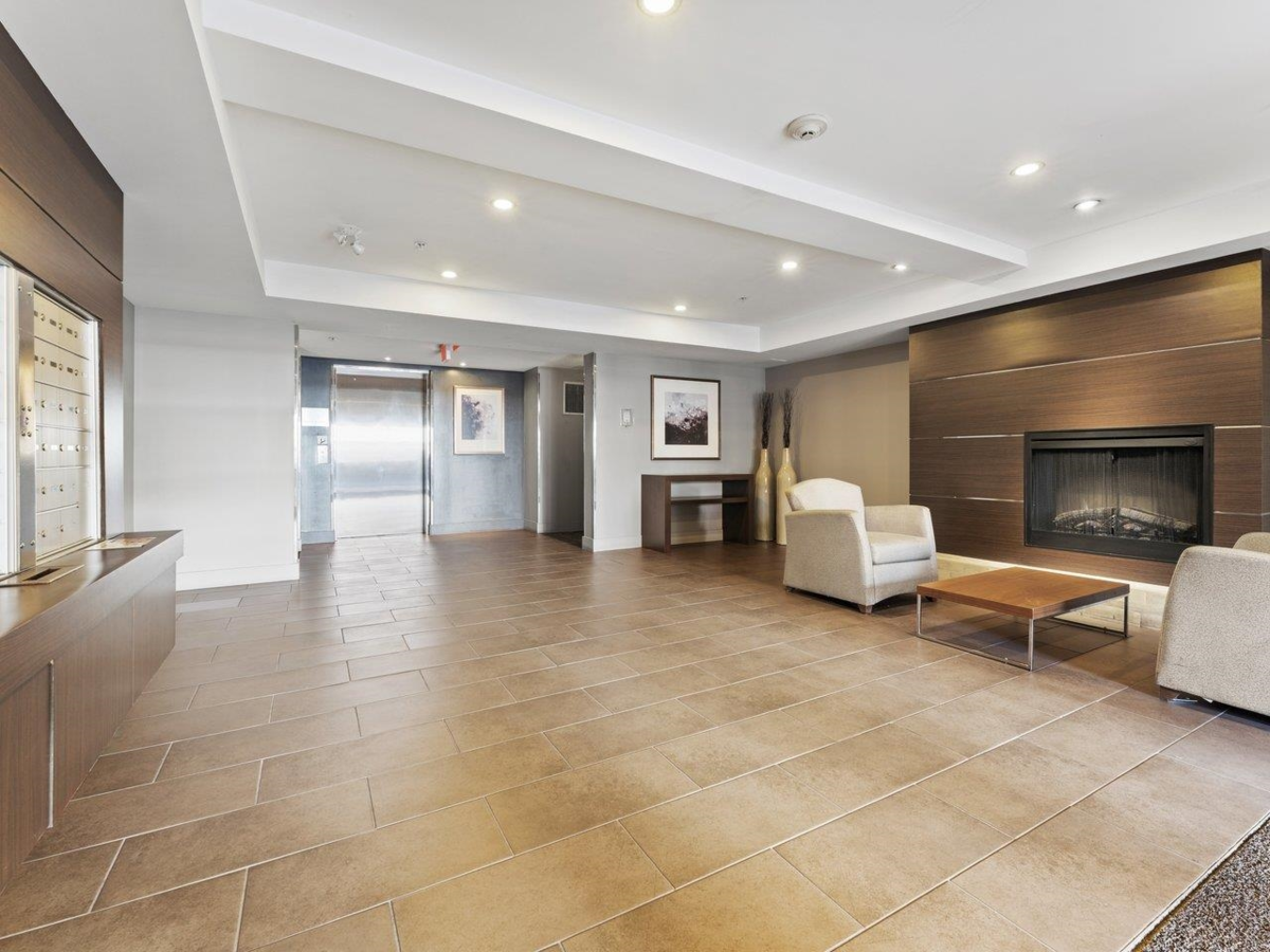 Entry Foyer Photo of B203 8929 202 Street, Langley, BC