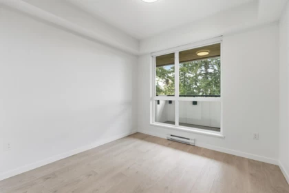 Basement Recreation Room Photo of 517 19577 65b Avenue, Surrey, BC