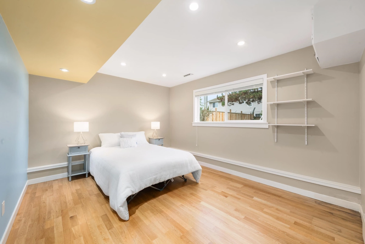 Basement Recreation Room Photo of 8080 Minler Road, Richmond, BC