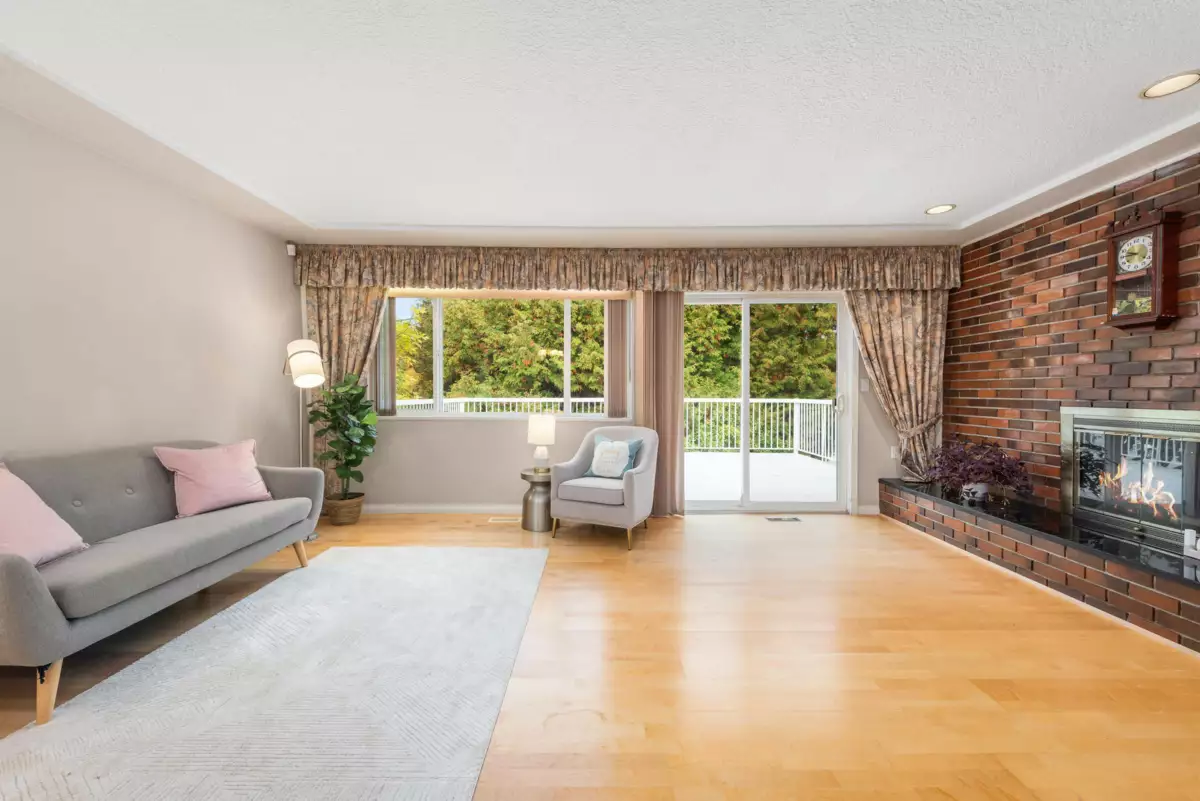 Dining Area Photo of 8080 Minler Road, Richmond, BC