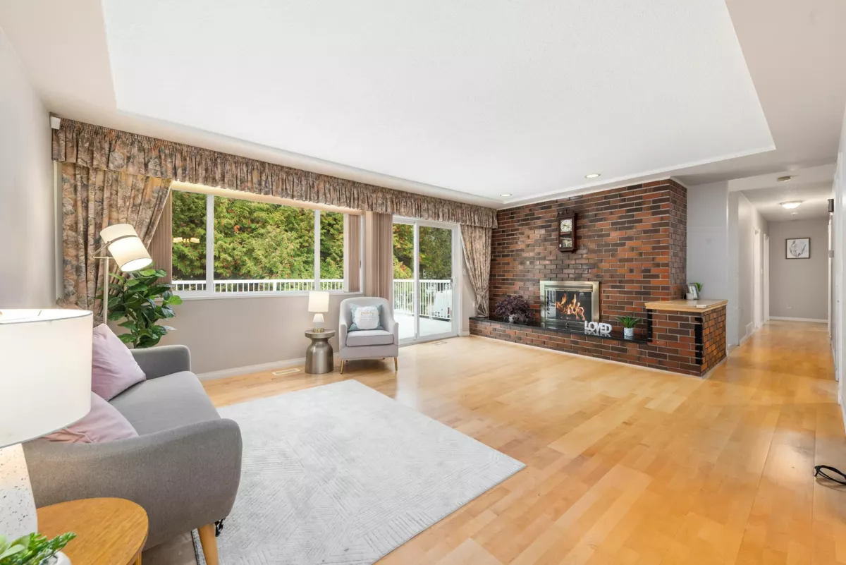 Family Room Photo of 8080 Minler Road, Richmond, BC