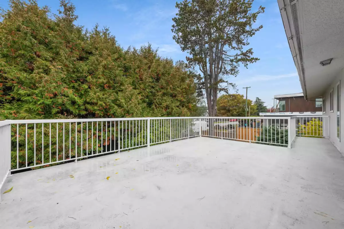 Hot Tub / Spa Photo of 8080 Minler Road, Richmond, BC