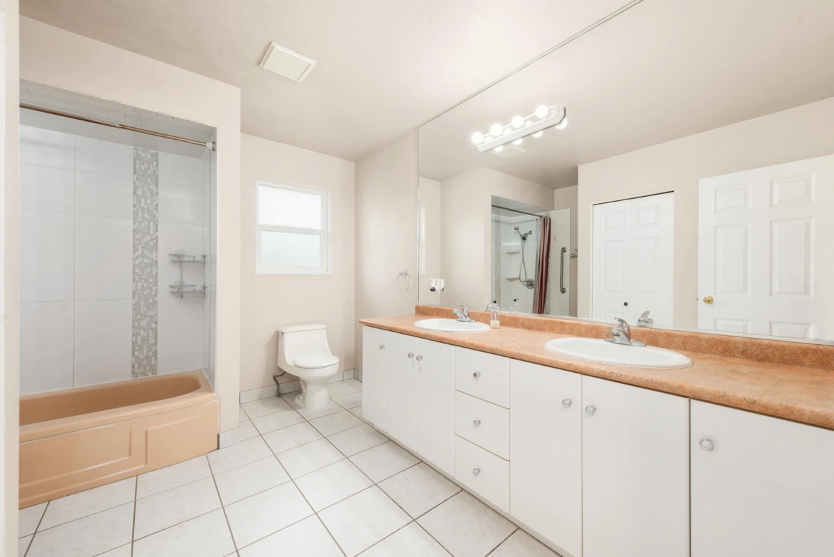 Loft / Bonus Room Photo of 8080 Minler Road, Richmond, BC