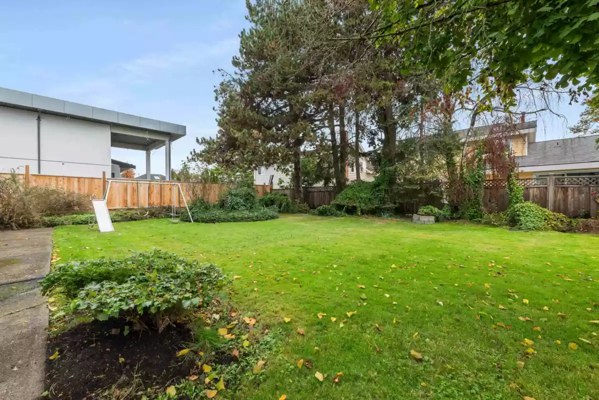 Outdoor Kitchen Photo of 8080 Minler Road, Richmond, BC