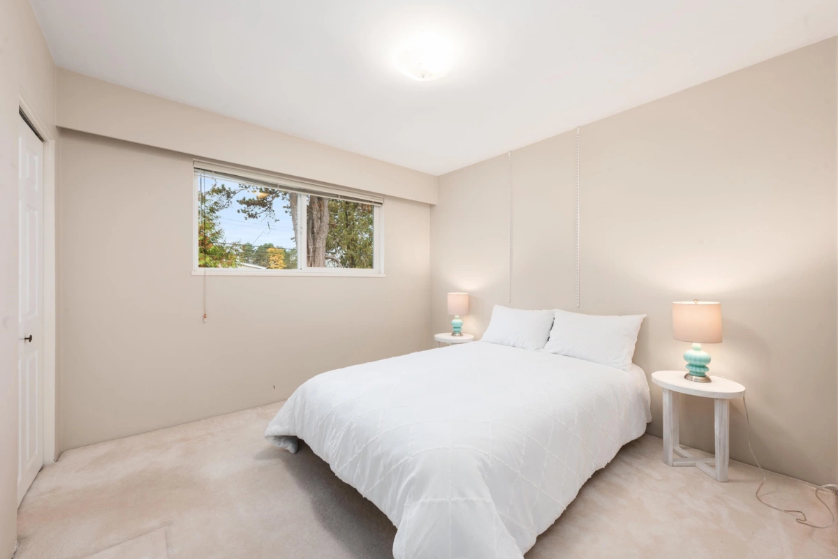 Powder Room Photo of 8080 Minler Road, Richmond, BC