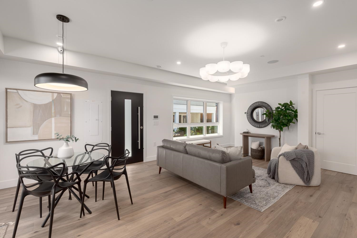 Dining Area Photo of 1135 W 33rd Avenue, Vancouver, BC