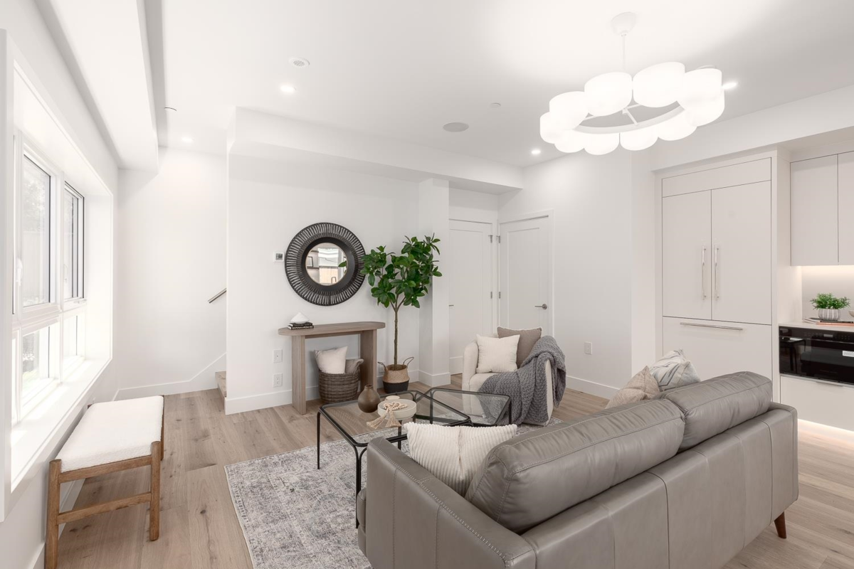 Family Room Photo of 1135 W 33rd Avenue, Vancouver, BC