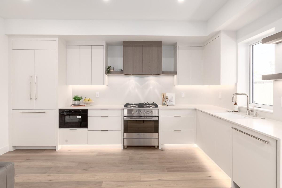 Kitchen Island Photo of 1135 W 33rd Avenue, Vancouver, BC