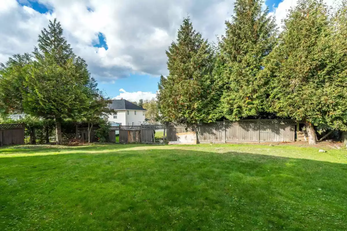 Hot Tub / Spa Photo of 30971 Brookdale Court, Abbotsford, BC
