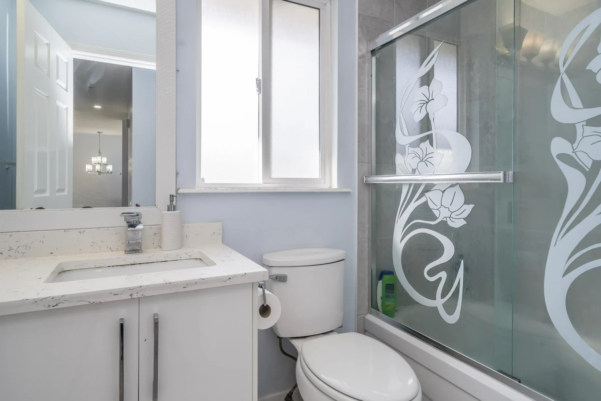 Laundry Room Photo of 30971 Brookdale Court, Abbotsford, BC