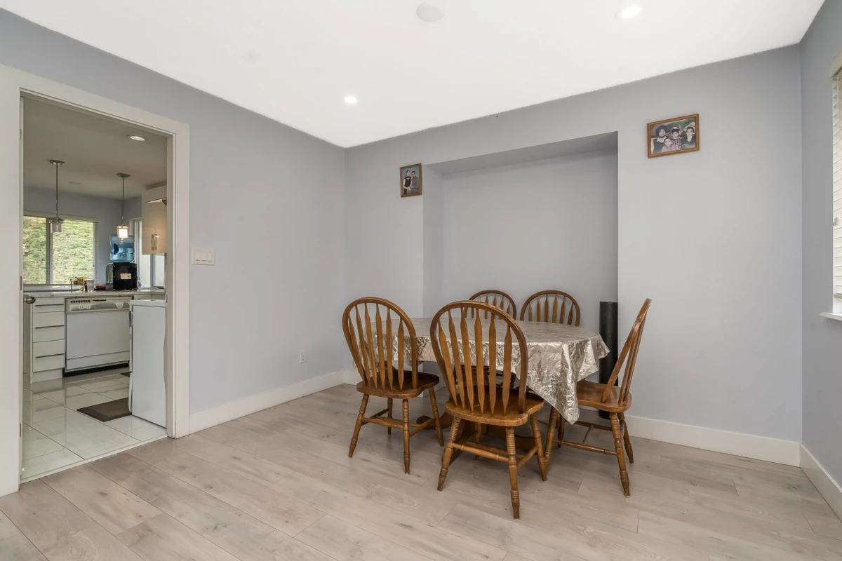 Primary Bathroom Photo of 30971 Brookdale Court, Abbotsford, BC